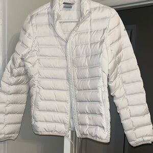 White Columbia slim puffer jacket, size M